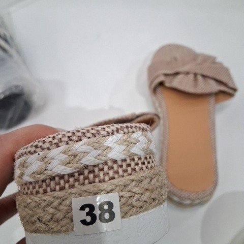 WOMEN'S WOVEN BOW SLIDE SANDALS - SIZE 7.5 (38) - BEIGE image 3