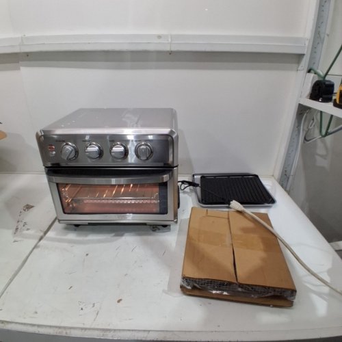 CUISINART AIR FRYER + CONVECTION TOASTER OVEN - STAINLESS STEEL (MODEL: TOA-70C) image 3