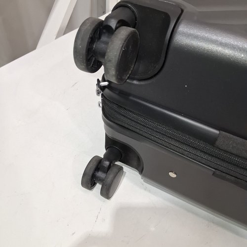 LUGGEX HARD SHELL CARRY-ON LUGGAGE/SUITCASE WITH SPINNER WHEELS AND TSA LOCKS - 22" - CHARCOAL METALIC GREY - (MODEL: KV-CORE-GBK20) image 5