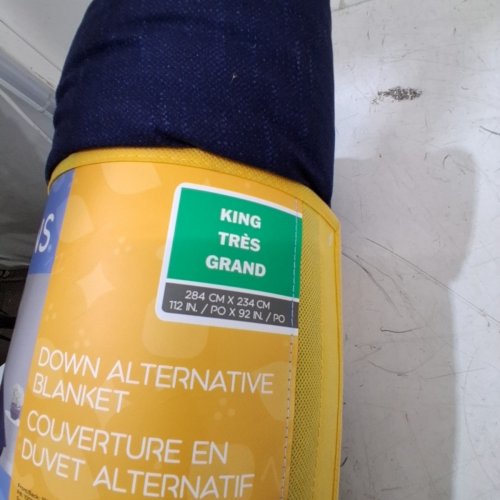 SIMMONS DOWN ALTERNATIVE BLANKET - KING - BLUE (MODEL: 1841224) image 4
