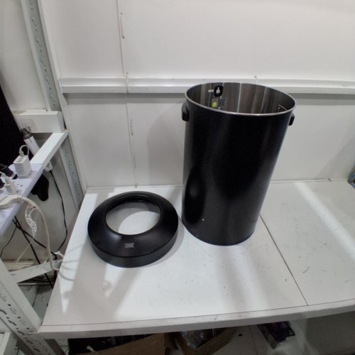 EKO URBAN COMMERICAL TRASH CAN WITH LID - 32 GAL - BLACK image 2