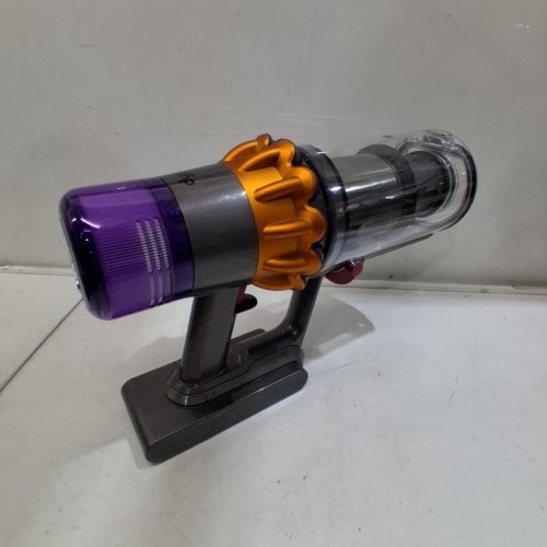 DYSON V15 DETECT PLUS CORDLESS MULTI-PURPOSE VACUUM CLEANER WITH ATTACHMENTS - GREY (MODEL: SV47) image 5