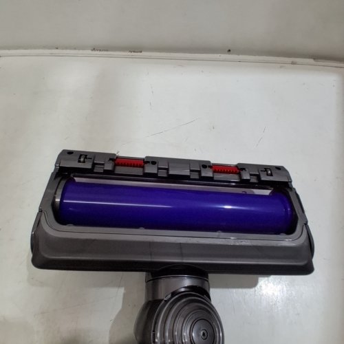 DYSON V15 DETECT PLUS CORDLESS MULTI-PURPOSE VACUUM CLEANER WITH ATTACHMENTS - GREY (MODEL: SV47) image 10