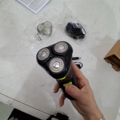 REMINGTON ULTRASTYLE RECHARGEABLE ROTARY SHAVER- BLACK\GREEN (PR1320) image 2