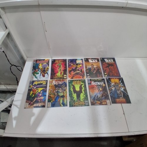 10 ASSTD DC COMIC BOOKS - VARIOUS AUTHORS image 2