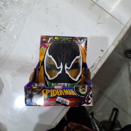 MARVEL SPIDER-MAN VENOM VESRUS GLOW IN THE DARK MASK - WITH TEN SOUNDS & PHRASES - 5+ - BLACK / WHITE/ GREEN image 7