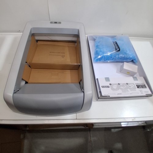 PETSAFE SCOOPFREE CRYSTAL PRO AUTOMATIC SELF-CLEANING CAT LITTER BOX - GREY (MODEL: PAL00-16805) image 2