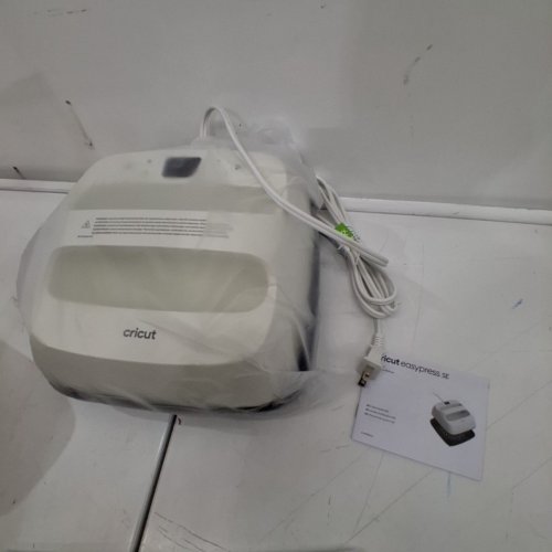 CRICUT MAKER 4 SMART CUTTING MACHINE ENGAGEMENT PLUS BUNDLE - INCLUDES EASYPRESS 3 HEAT PRESS, MAT, TOTE BAG, AND MATERIAL SAMPLERS - SEASHELL (MODEL: 8002748) image 5