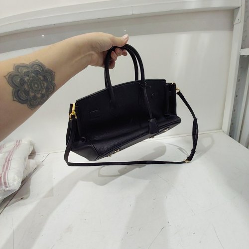 PU LEATHER SHOULDER HANDBAG - BLACK / GOLD image 3
