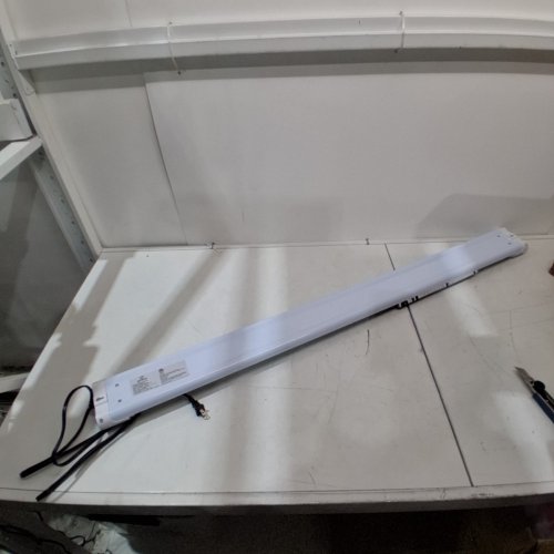 GLOBE SMART LED SHOP LIGHT - 42W 120 V, 4000 LM, 2000 K TO 5000 K (MODEL: 24034) image 4