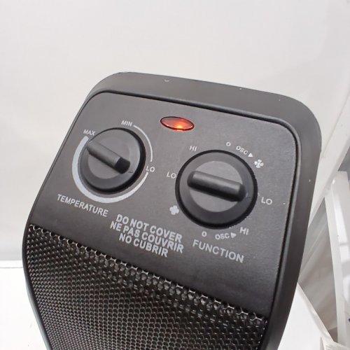 BLACK+DECKER CERAMIC TOWER/SPACE HEATER - 1500W - BLACK (MODEL: BHTC571) image 3
