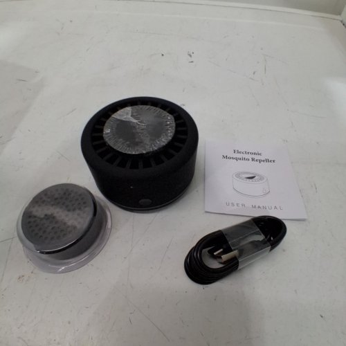 OUTDOOR-INDOOR PATIO RECHARGEABLE MOSQUITO REPELLER - 30FT - BLACK image 2