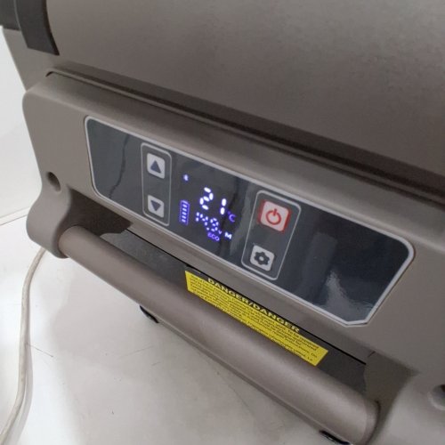 EUHOMY ELECTRIC COOLER WITH WALL/CAR PLUG - 12V - 45L - (MODEL: CF45) image 2