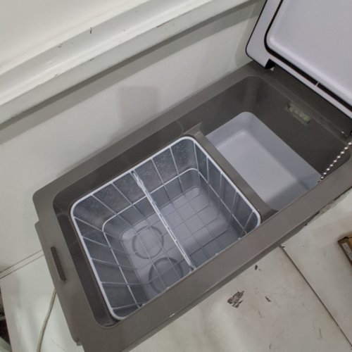 EUHOMY ELECTRIC COOLER WITH WALL/CAR PLUG - 12V - 45L - (MODEL: CF45) image 4