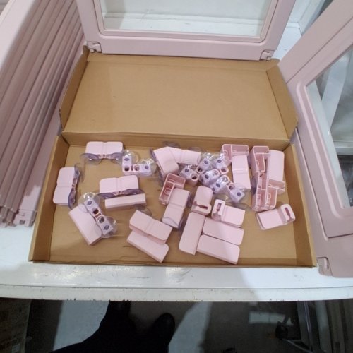 VEVOR ADJUSTABLE CLEAR-WALL DOG PEN - PINK (MODEL: SSPTDWB-01) image 3