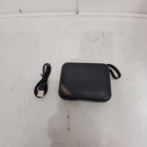 MONSTER S360 PORTABLE WATERPROOF BLUETOOTH SPEAKER WITH 20H PLAYTIME - 5 V 1A - BLACK (MODEL: M56215) image 3