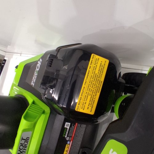 GREENWORKS 20" BRUSHLESS SNOW THROWER - *BATTERY AND CHARGER NOT INCLUDED* - 40V - GREEN (MODEL: 2600500) image 3
