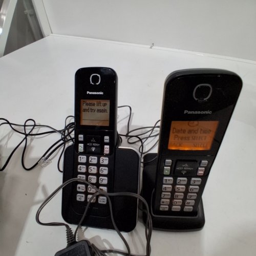 4PC PANASONIC DIGITAL CORDLESS PHONE SYSTEM SET - BLACK (MODEL: KX-TGC382C) image 2