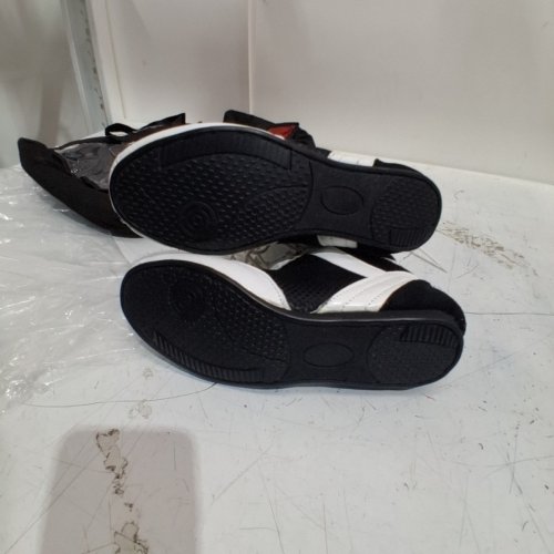 ADULT UNISEX RIGHT PUNCH LIGHTWEIGHT NON-SLIP BOXING SHOES - SIZE 7 - BLACK / WHITE (STYLE : 00724901802364) image 6