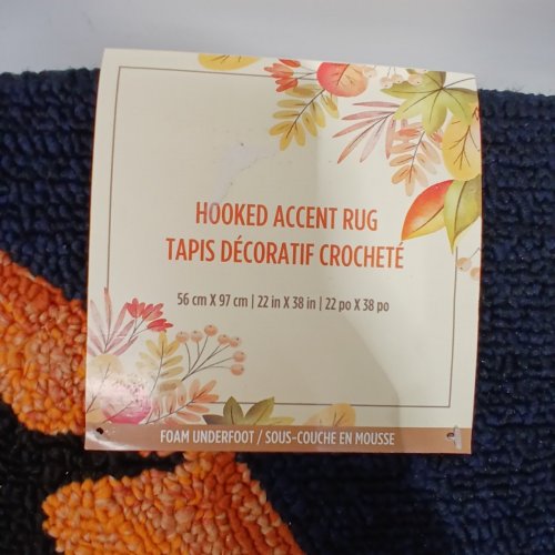 HOOKED ACCENT RUG HALLOWEEN THEMED ENTRYWAY MAT - 22" X 38" - ORANGE, NAVY, AND BLACK (ITEM: 1796317) image 4