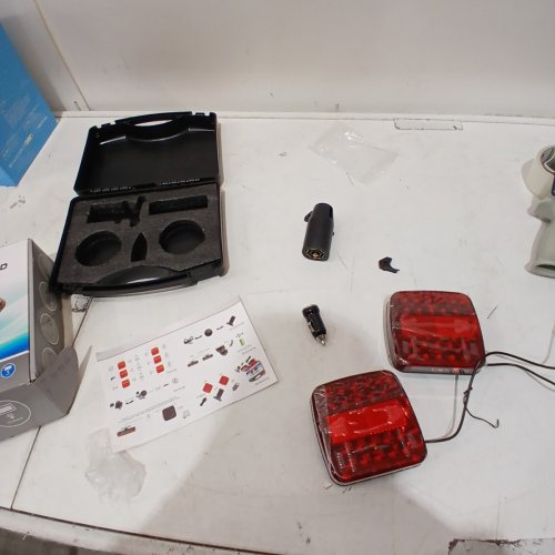 WIRELESS LED TRAILER LIGHT KIT - RED image 4