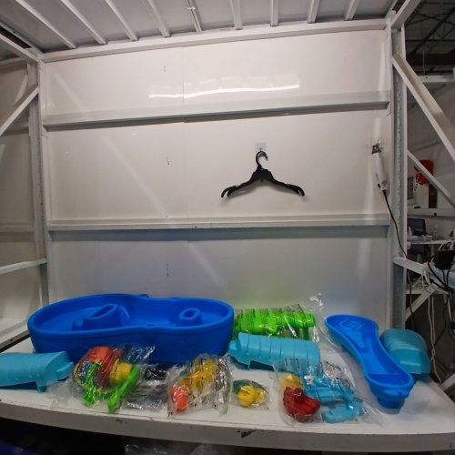 STEP2 DOUBLE SHOWERS SPLASH WATER TABLE - BLUE (MODEL: 421500) image 2