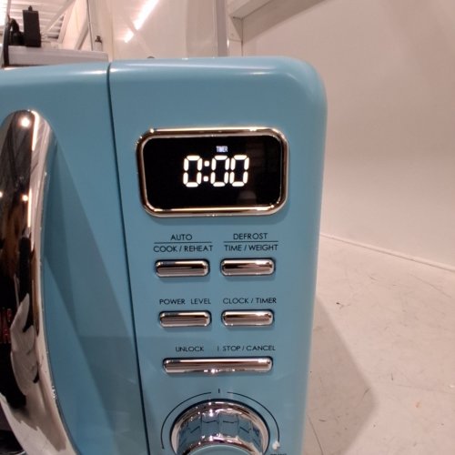 GALANZ RETRO-STYLE DIGITAL MICROWAVE OVEN - 0.7CU.FT - BLUE (MODEL: GLCMKZ07BER07) image 6