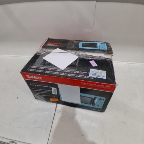 GALANZ RETRO-STYLE DIGITAL MICROWAVE OVEN - 0.7CU.FT - BLUE (MODEL: GLCMKZ07BER07) image 8