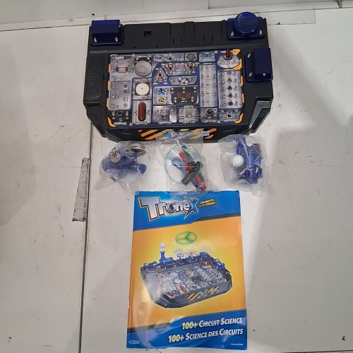 TRONEX INTERACTIVE PROJECTS 100+ CIRCUIT SCIENCE STEM KIT ELECTRONICS EXPERIMENTS WITH REAL CIRCUITS & SMART SENSORS EDUCATIONAL LEARNING FOR KIDS - AGES 8+ - MULTI-COLOR (MODEL: 32100) image 2