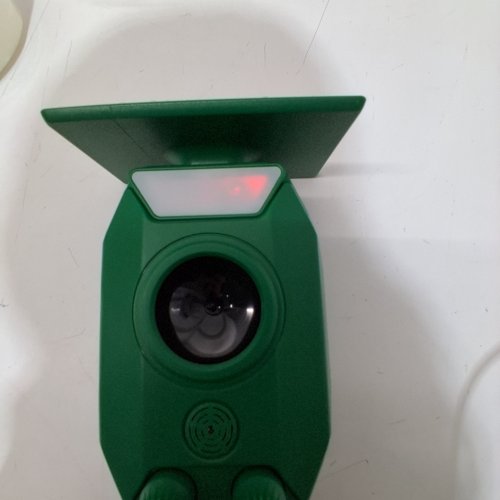 3FREE OUTDOOR ULTRASONIC WATERPROOF SOLAR POWERED ANIMAL REPELLER - GREEN image 2