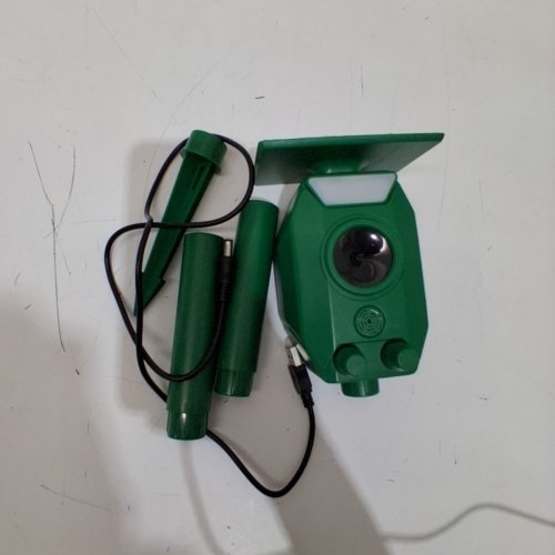 3FREE OUTDOOR ULTRASONIC WATERPROOF SOLAR POWERED ANIMAL REPELLER - GREEN image 3
