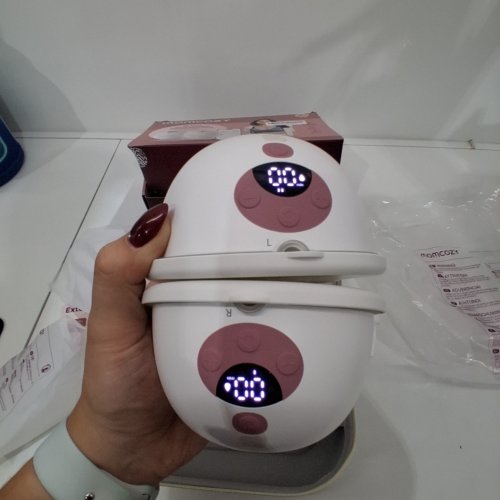 MOMCOZY M5 SMART WEARABLE BREAST PUMPS WITH APP CONTROL - WHITE (MODEL: BP380) image 2