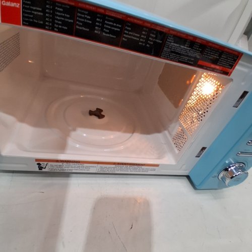 GALANZ RETRO STYLE DIGITAL MICROWAVE OVEN - 0.7CU.FT - LIGHT BLUE - (MODEL: GLCMKZ07BER07) image 3