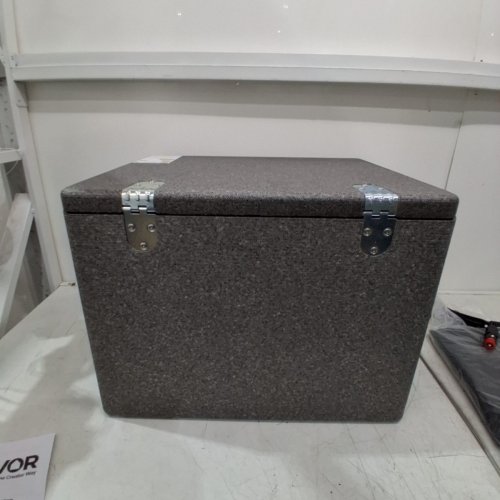 ULTRA-LIGHT PORTABLE ELECTRIC CAR REFRIGERATOR - 12V 40L CAPACITY - GREY (MODEL: FE40) image 7