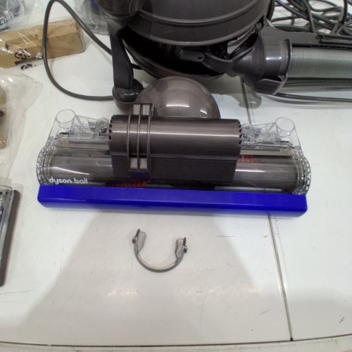 DYSON BALL ANIMAL TOTAL CLEAN UPRIGHT VACUUM CLEANER - BLUE (MODEL: UP20) image 8