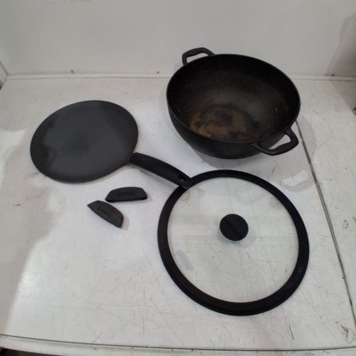3PC TRAMONTINA PRE-SEASONED CAST IRON DEEP KADAI AND FLAT TAWA COOKWARE SET - 7QT / 11" - BLACK (MODEL: 1901865) image 2