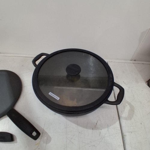 3PC TRAMONTINA PRE-SEASONED CAST IRON DEEP KADAI AND FLAT TAWA COOKWARE SET - 7QT / 11" - BLACK (MODEL: 1901865) image 6