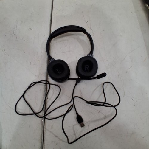 ONN. WIRELESS BLUETOOTH ON-EAR PC HEADSET WITH ROTATING BOOM MICROPHONE - UP TO 50 HOURS PLAYTIME - BLACK (MODEL: 100070290) image 3