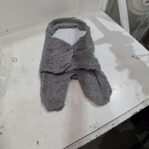 NEWBORN PLUSH HOODED SWADDLE BLANKET - GRAY image 2