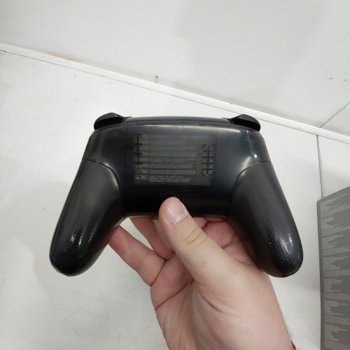 NINTENDO SWITCH WIRELESS PRO CONTROLLER - BLACK image 3