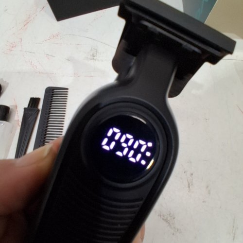 VGR PROFESSIONAL CORDLESS HAIR TRIMMER - 5V - GOLD AND BLACK (MODEL: V-996) image 2