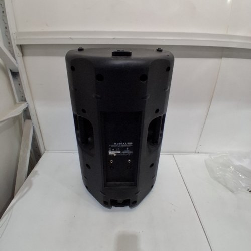 BEHRINGER EUROLIVE 2-WAY PA SPEAKER SYSTEM - 1000W, 15" WOOFER, 1.75" COMPRESSION DRIVER - BLACK (MODEL: B215XL) image 6