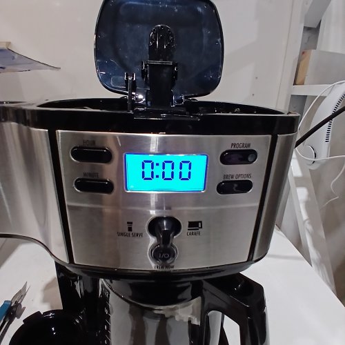 HAMILTON BEACH 2-IN-1 SINGLE SERVE/DRIP COFFEE MAKER - BLACK (MODEL#: 49980A/49980RG) image 2