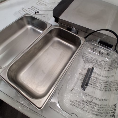 PROCTOR SILEX TRIPLE BUFFET SERVER & FOOD WARMER - 2.5 QUART - STAINLESS STEEL/BLACK (MODEL: 34300RG) image 4