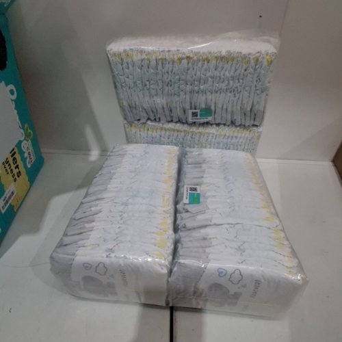 136PK PAMPERS SWADDLERS DISPOSABLE BABY DIAPERS - NEWBORN SIZE image 2