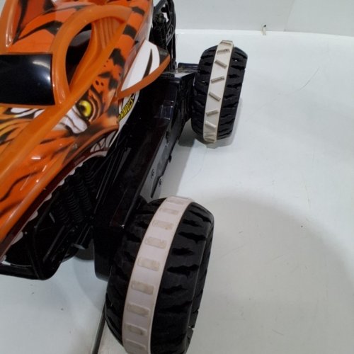 KIDS HOTWHEELS MONSTER TRUCKS REMOTE CONTROLLED TIGER SHARK TRUCK - 1:24 SCALE - ORANGE/BLACK image 5