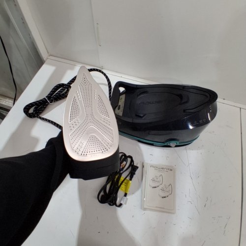 ROWENTA COMPACT STEAM PRO STEAM GENERATOR IRON - 1.1L WATER TANK - 400 MICRO STEAM HOLES - BLACK/GREEN (MODEL: DG7626U1) image 5