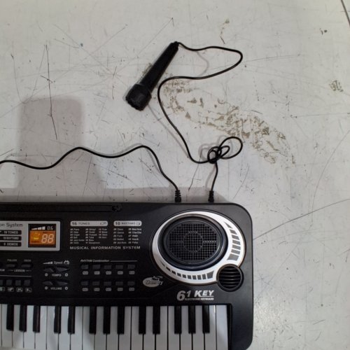 ELECTRONIC KEYBOARD WITH MICROPHONE - 61 KEYS - BLACK (MODEL : MO-6106) image 2