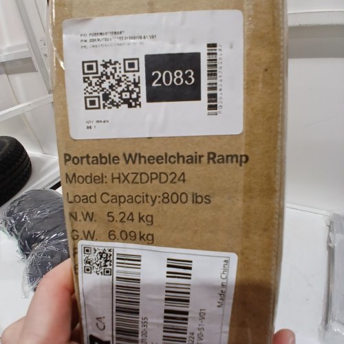 VEVOR PORTABLE WHEELCHAIR RAMP - 800 LBS MAX CAPACITY - SILVER (MODEL: HXZDPD24) image 2