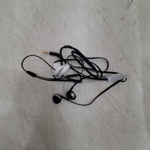 JBL BY HARMAN TUNE 205 WIRED IN-EAR HEADPHONES WITH ONE-BUTTON REMOTE/MIC WITH HANDSFREE CALLING - GREY (MODEL: ‎JBLT205BLKAM) image 2